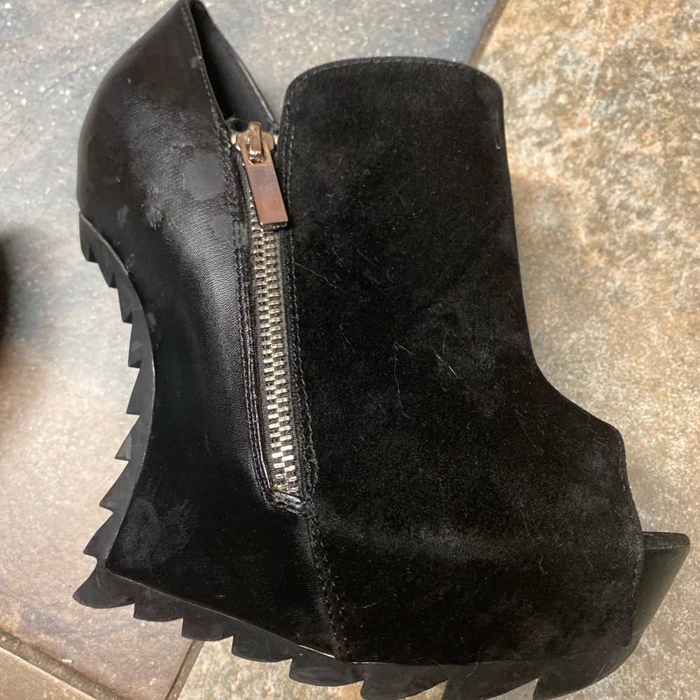Heelless Black Velvet Faux Leather Wedge Booties - Picture 13 of 13